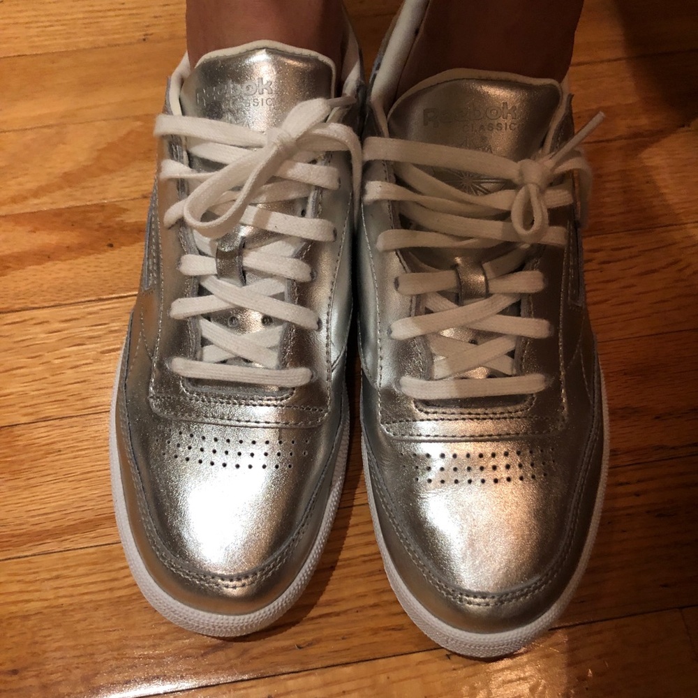 Metallic silver Reebok low sneakers classic c85